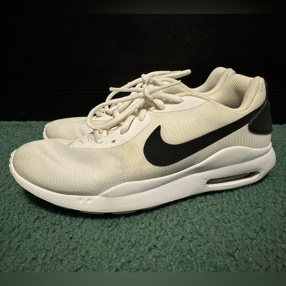 Nike Air Max Oketo